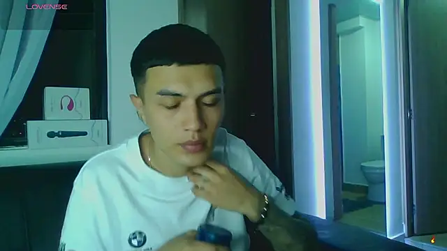 Tifanny Sweett online show from 01.10.26