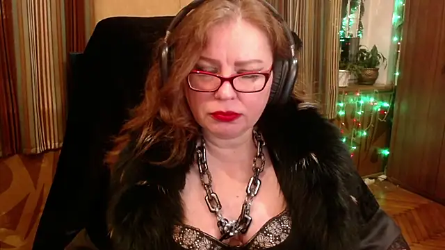 Miss Tress online show from 10.21.25