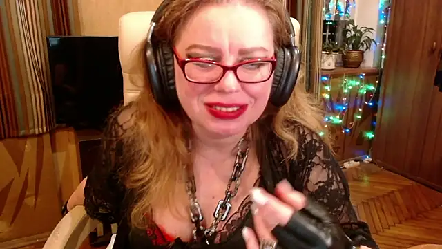 Miss Tress online show from 03.13.26