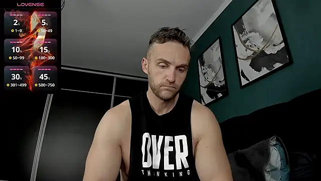 Snapshot of ShawnFucker2 chatting on 12.01.25 ShawnFucker2 online show from 12.01.25