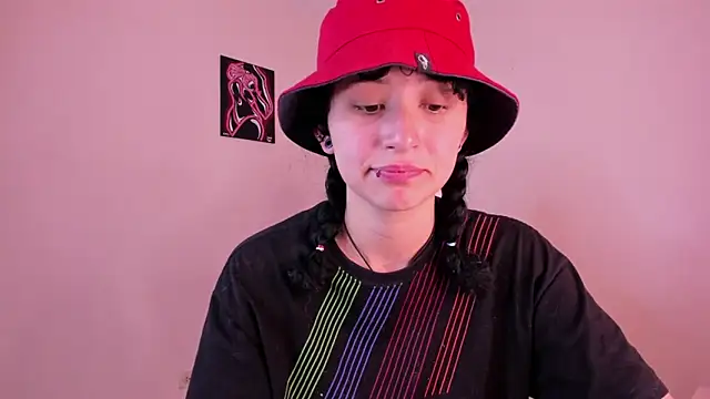 Snapshot of valent_27 chatting on 11.30.25 valent 27 online show from 11.30.25