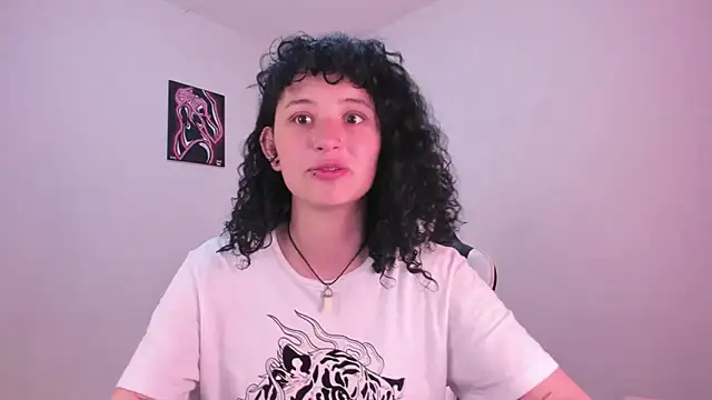 Snapshot of valent_27 chatting on 12.05.25 valent 27 online show from 12.05.25