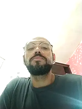 Snapshot of Jrrj2024 chatting on 11.17.25 Jrrj2024 online show from 11.17.25