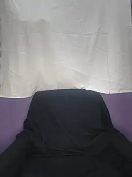 Snapshot of priya__angel chatting on 10.17.25 priya  angel online show from 10.17.25