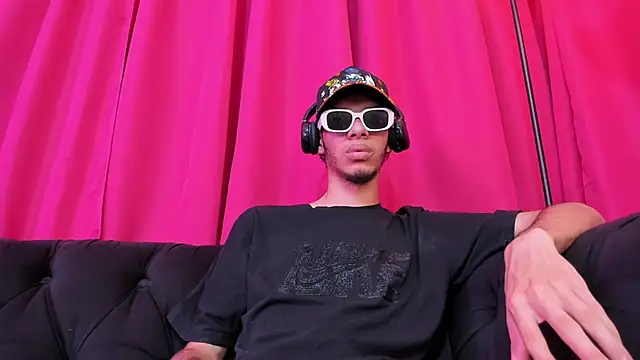 Snapshot of TomyMosterCock chatting on 01.30.25 TomyMosterCock online show from 01.30.25