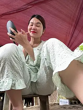 Emily 9xx online show from 03.08.25