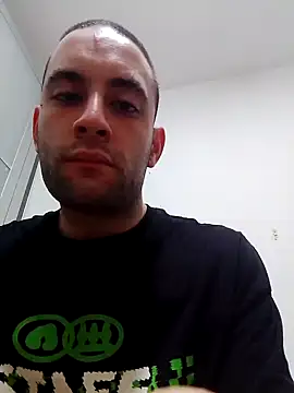 bearguy998 online show from 02.08.25