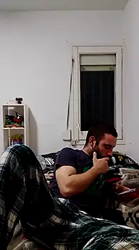 bearguy998 online show from 03.11.25