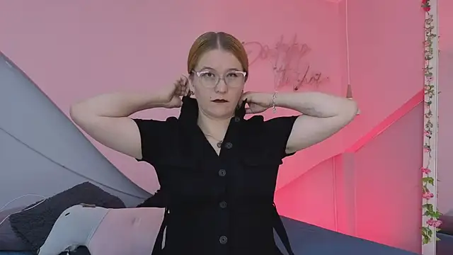 AllisonRoberts  online show from 04.17.26