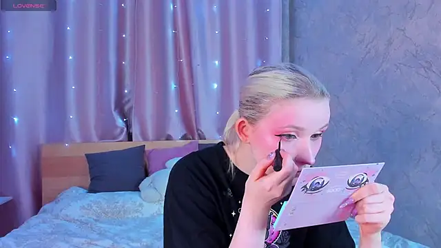 SweeteRose Royce online show from 02.16.25