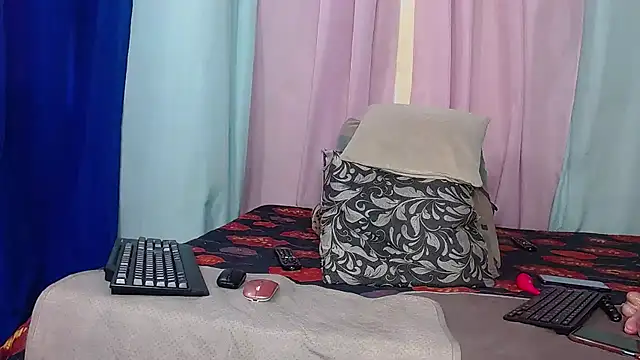Snapshot of Karina_Molina chatting on 07.11.26 Karina Molina online show from 07.11.26