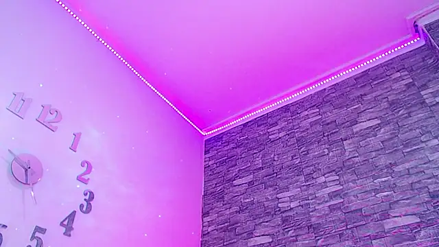 Snapshot of steisy_star chatting on 01.13.25 steisy star online show from 01.13.25