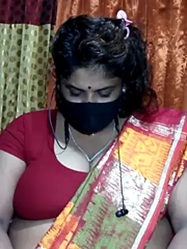 Snapshot of Dusto_Meye chatting on 11.04.25 Dusto Meye online show from 11.04.25