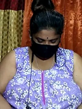 Snapshot of Dusto_Meye chatting on 12.05.25 Dusto Meye online show from 12.05.25
