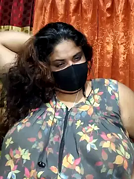Snapshot of Dusto_Meye chatting on 12.16.25 Dusto Meye online show from 12.16.25