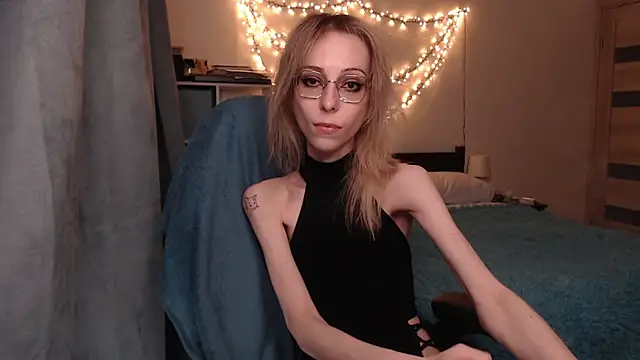 Snapshot of amber_quell_here chatting on 03.01.25 amber quell here online show from 03.01.25