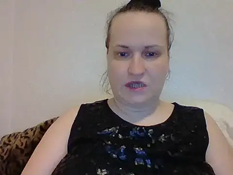  squirty cum lady  online show from 03.03.25