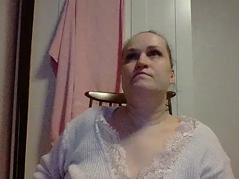  squirty cum lady  online show from 03.11.25