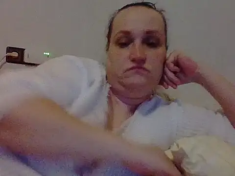  squirty cum lady  online show from 03.12.25
