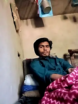 Snapshot of News3x@xh chatting on 12.15.25 News3xxh online show from 12.15.25