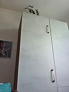 Snapshot of Schnubby1 chatting on 02.25.25 Schnubby1 online show from 02.25.25