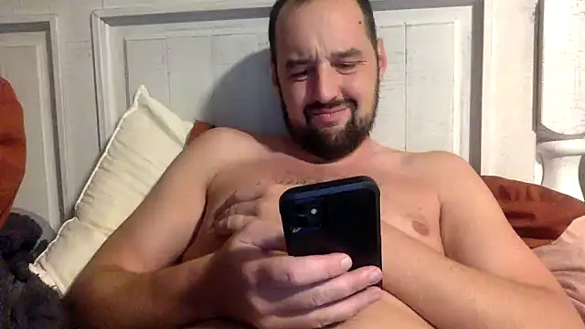 Snapshot of Kink_Master_Daddy chatting on 10.03.25 Kink Master Daddy online show from 10.03.25