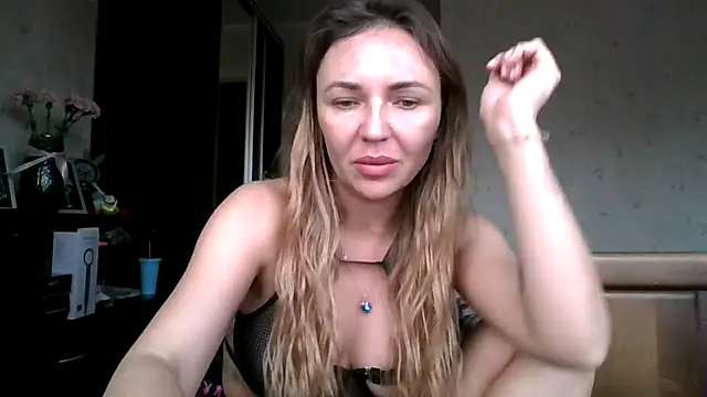 AngelinaLove28 online show from 11.03.25