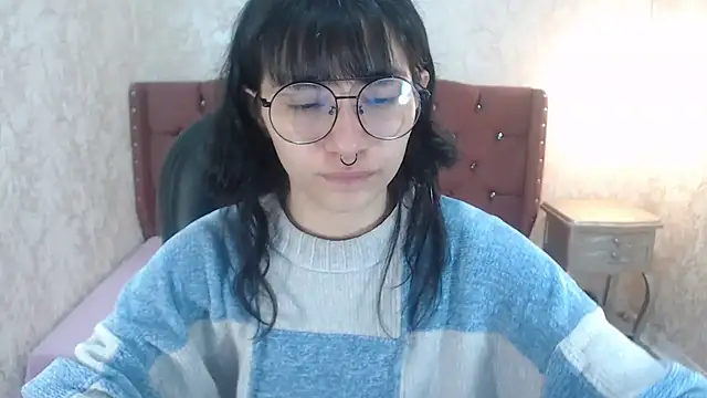 Snapshot of charlottemoonxz chatting on 02.02.25 charlottemoonxz online show from 02.02.25