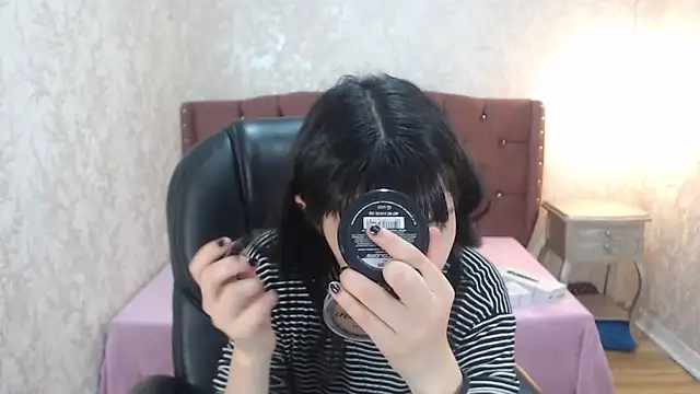 Snapshot of charlottemoonxz chatting on 02.03.25 charlottemoonxz online show from 02.03.25