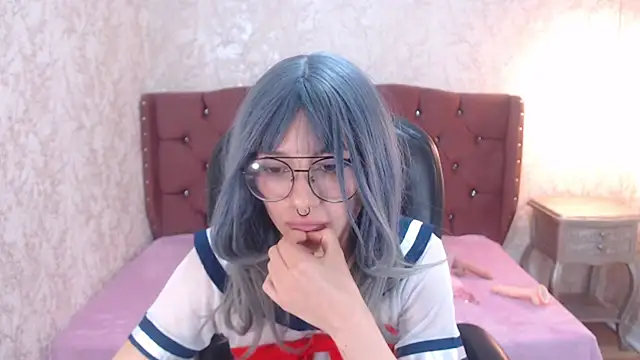 Snapshot of charlottemoonxz chatting on 03.05.25 charlottemoonxz online show from 03.05.25