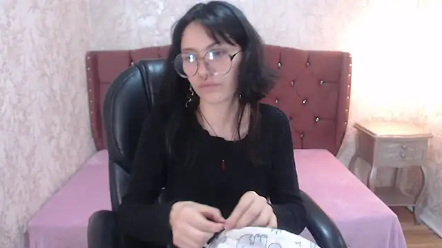 Snapshot of charlottemoonxz chatting on 03.06.25 charlottemoonxz online show from 03.06.25