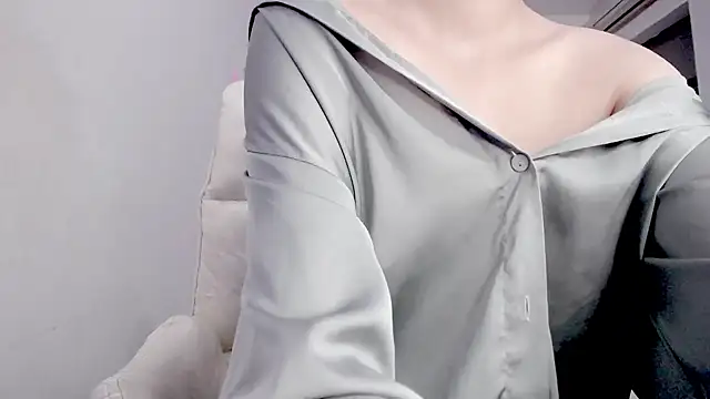 Snapshot of _OMO_ chatting on 12.08.24 OMO online show from 12.08.24