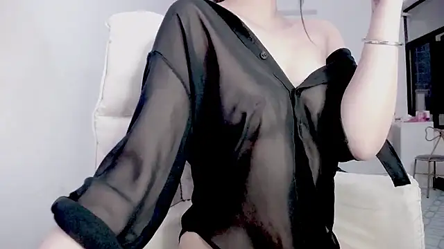 Snapshot of _OMO_ chatting on 12.11.24 OMO online show from 12.11.24