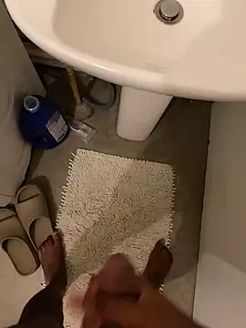 Snapshot of damien954 chatting on 12.19.25 damien954 online show from 12.19.25