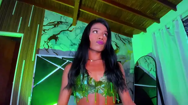 Snapshot of kimberly_Gonzalez1 chatting on 01.14.26 kimberly Gonzalez1 online show from 01.14.26