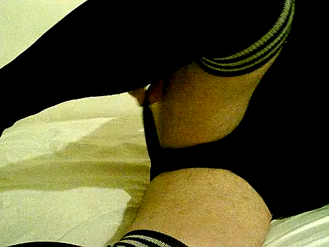 Snapshot of pollarikaaa chatting on 11.04.25 pollarikaaa online show from 11.04.25