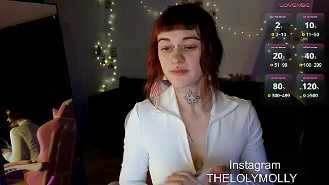 Snapshot of LolyMolli chatting on 03.07.25 LolyMolli online show from 03.07.25