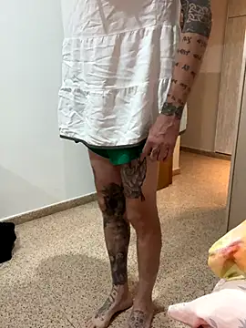 Snapshot of Kamaleonix chatting on 09.13.25 Kamaleonix online show from 09.13.25