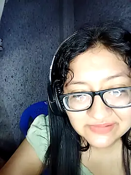 Snapshot of ladygmusic chatting on 09.13.25 ladygmusic online show from 09.13.25