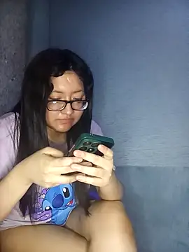 Snapshot of ladygmusic chatting on 10.02.25 ladygmusic online show from 10.02.25