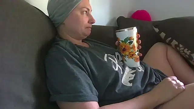 MilfyMrsRobinson online show from 06.20.26