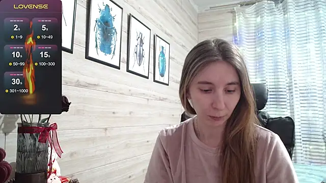 Snapshot of Wowpornoo chatting on 12.14.25 Wowpornoo online show from 12.14.25