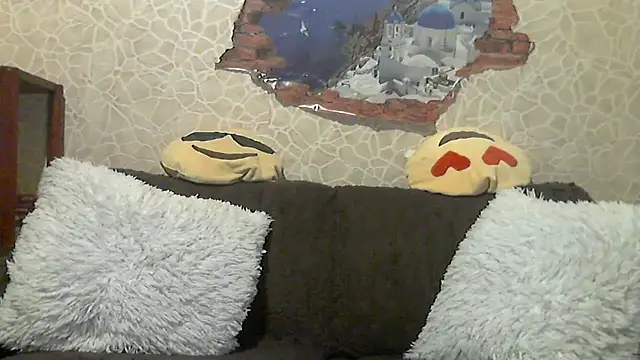 Snapshot of MerryBerry chatting on 11.05.25 MerryBerry online show from 11.05.25