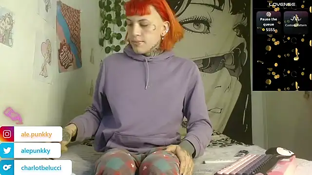 Snapshot of charlotbelucci_ chatting on 07.04.26 charlotbelucci online show from 07.04.26