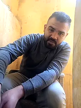 Snapshot of ListedLoin chatting on 01.27.25 ListedLoin online show from 01.27.25