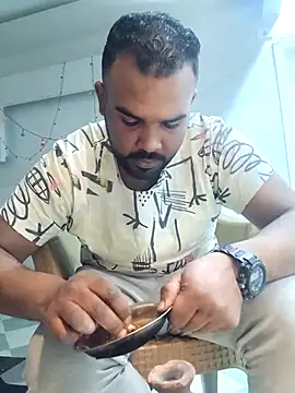 Snapshot of ListedLoin chatting on 03.14.25 ListedLoin online show from 03.14.25