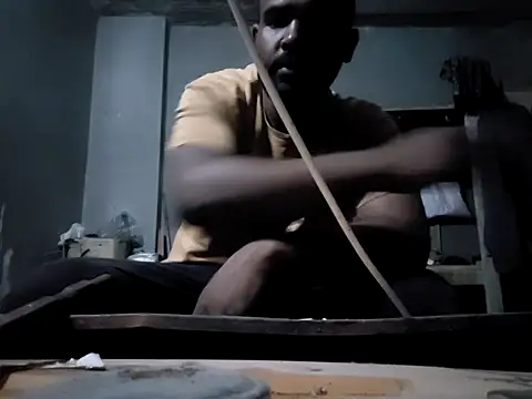 Snapshot of ListedLoin chatting on 10.09.25 ListedLoin online show from 10.09.25