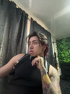 Yogurdebrownie69 online show from 02.12.25