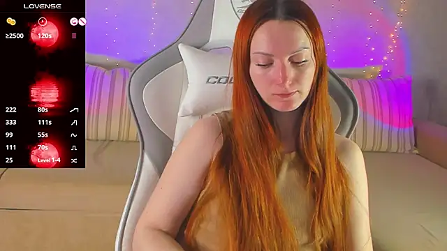 Snapshot of FlamyGold chatting on 04.21.26 FlamyGold online show from 04.21.26