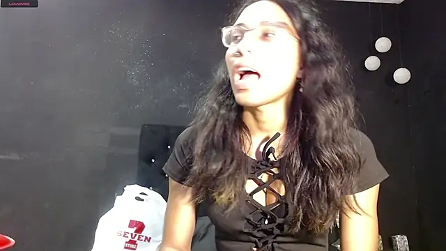 EmilyGomezLS online show from 02.09.25